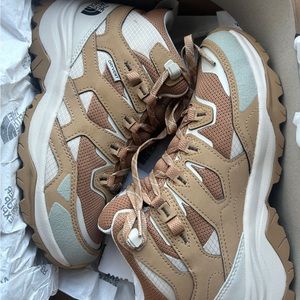 North face waterproof hiking boots